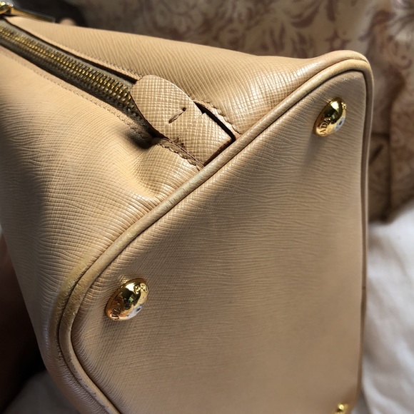 Prada Zip Wallet and Promenade Suffiano Lux Medium Satchel - Picture 5 of 16